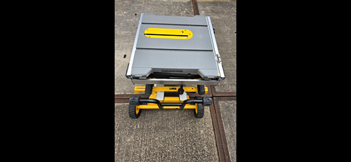 Dewalt dwe7485 230v 210mm - 230v,