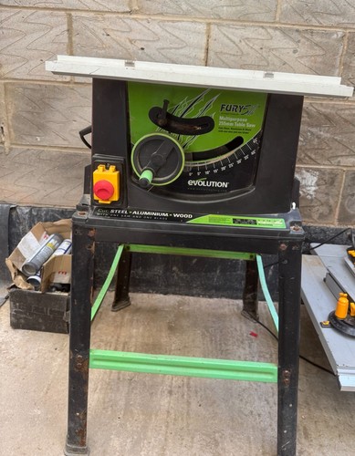 Used evolution fury - 5-s, table