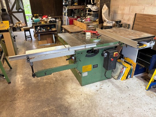 Sliding panel saw table - ,