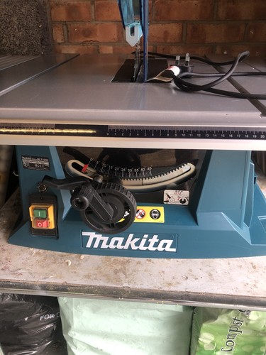 Makita mlt100n table saw 240v - table,