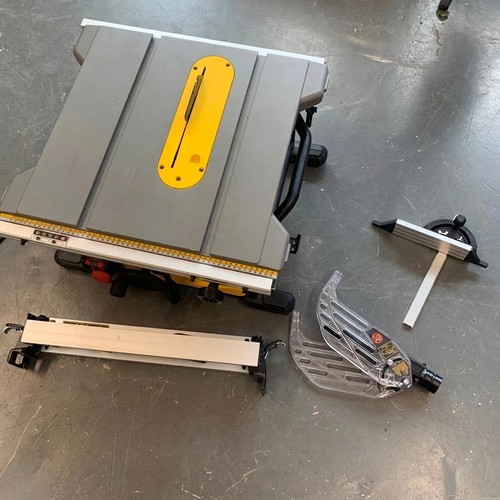Dewalt dwe7485 230v 210mm - dwe7485,